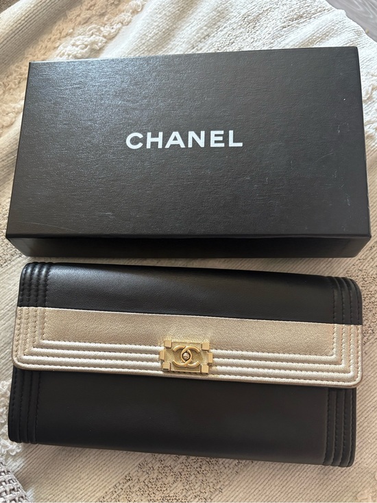 CHANEL Handbags - CHANEL Boy Black and metallic Gold Leather Flap Wallet w Gold glitter CC enamel